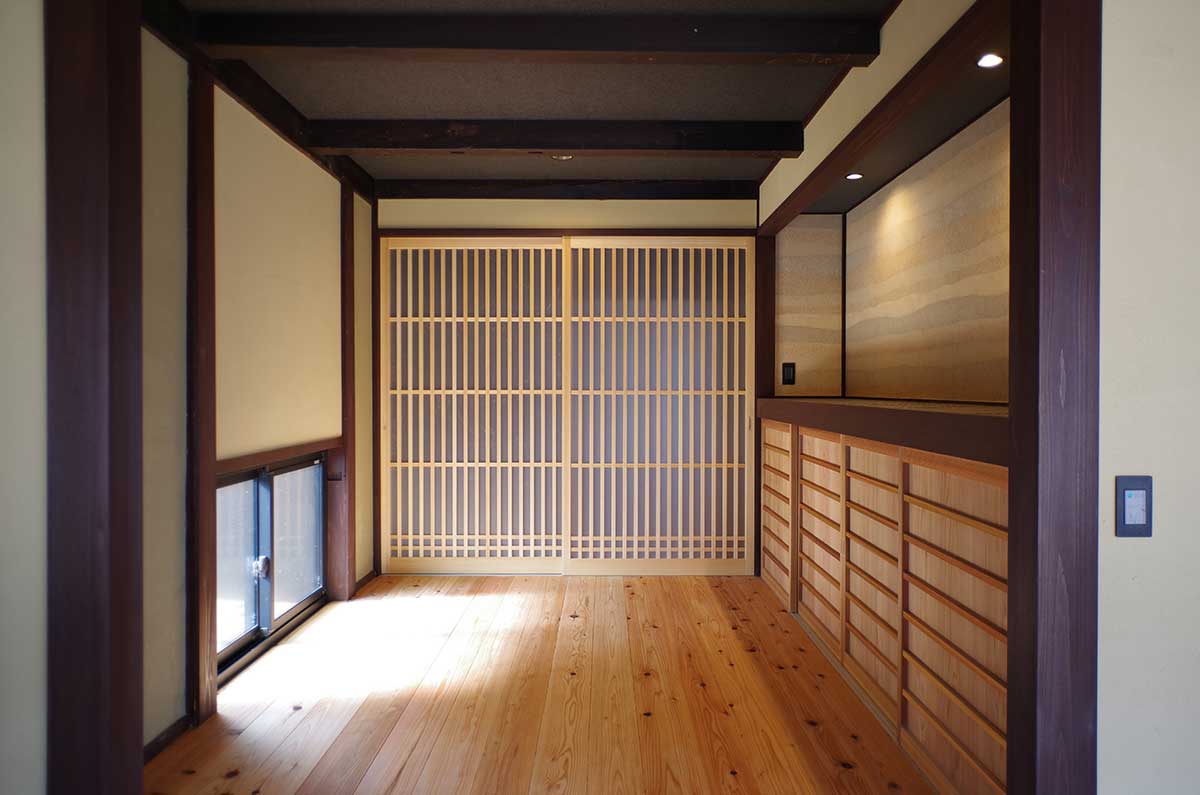 吹き抜けにリノベーション